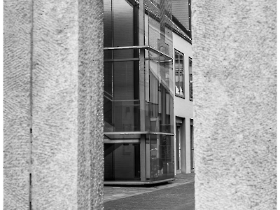 blick durch das Fenster_18